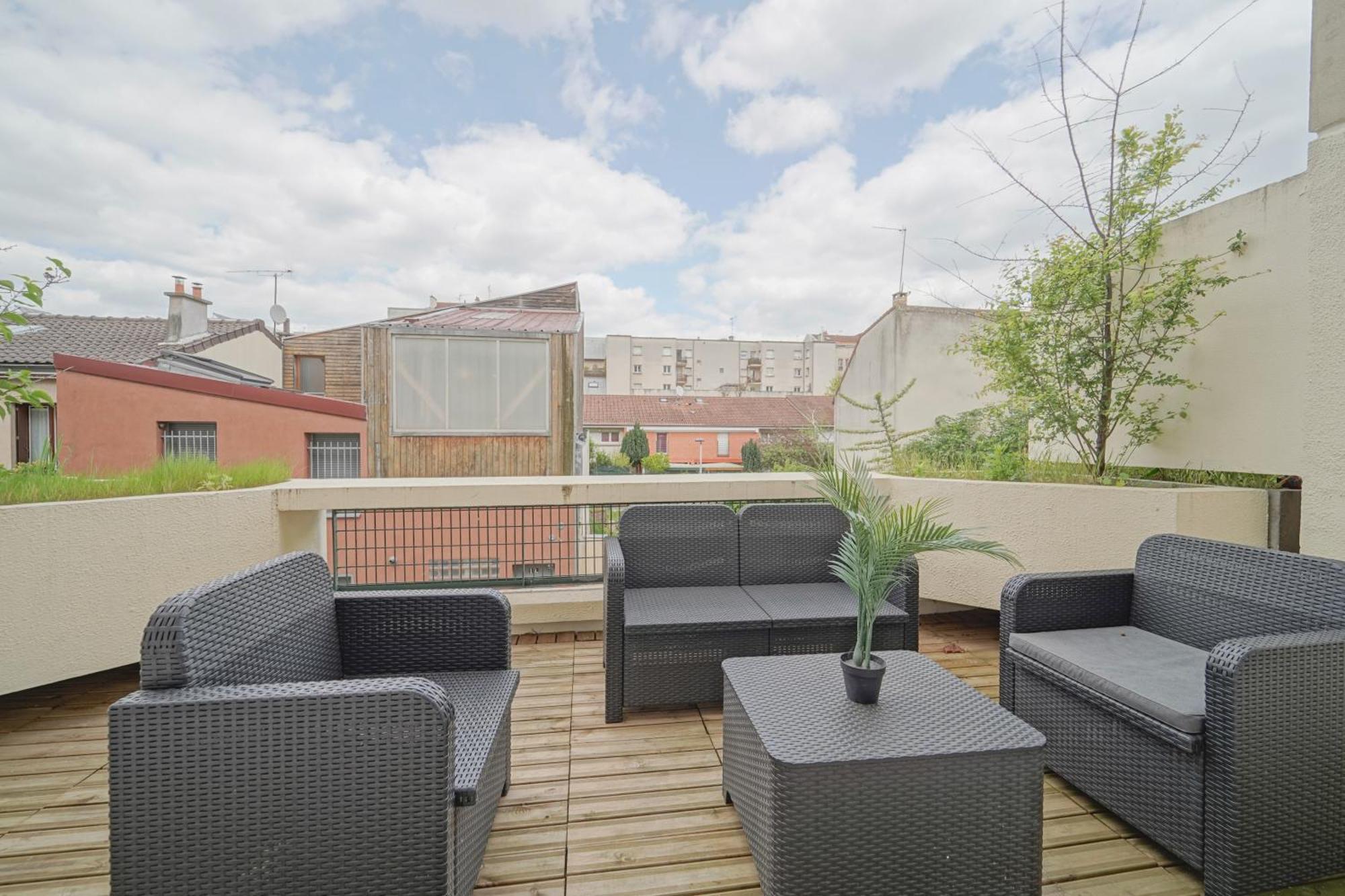 Complete 1Br With Balcony Only 5 Min. On Foot To Metro By Doorman Apartment Сент-Уен Екстериор снимка